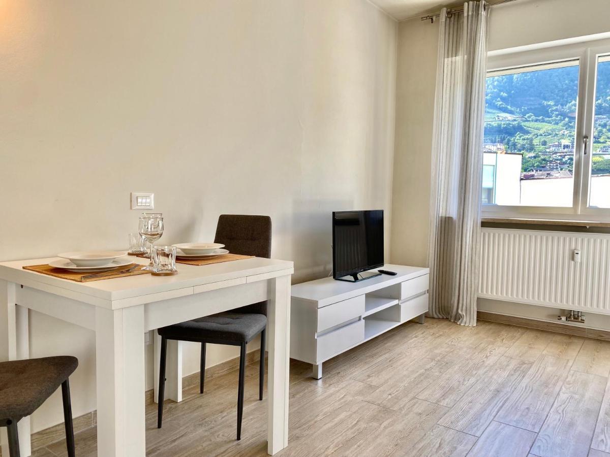 Bright Studio Apartment With Free Private Parking Merano Exterior foto